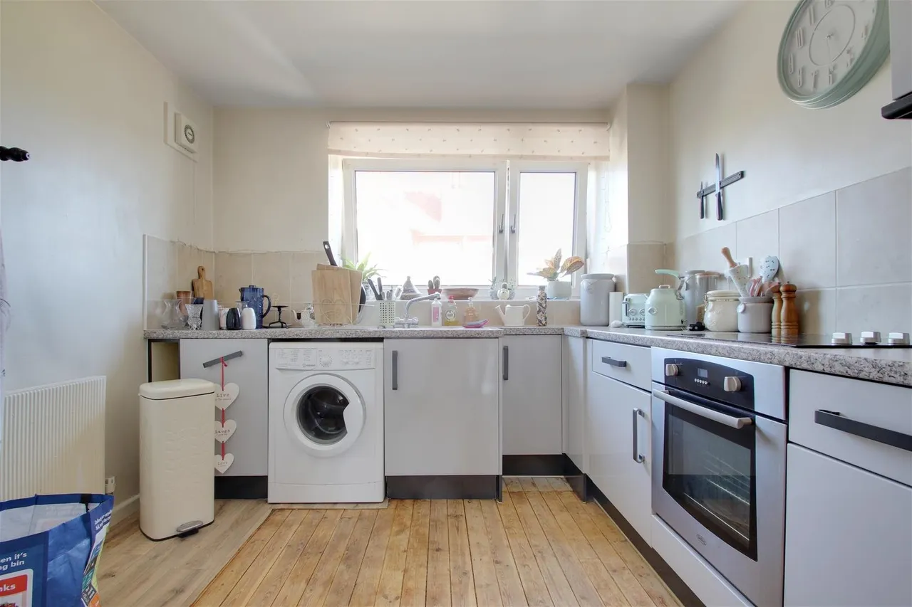 Seaview Road, Worthing, photo 7