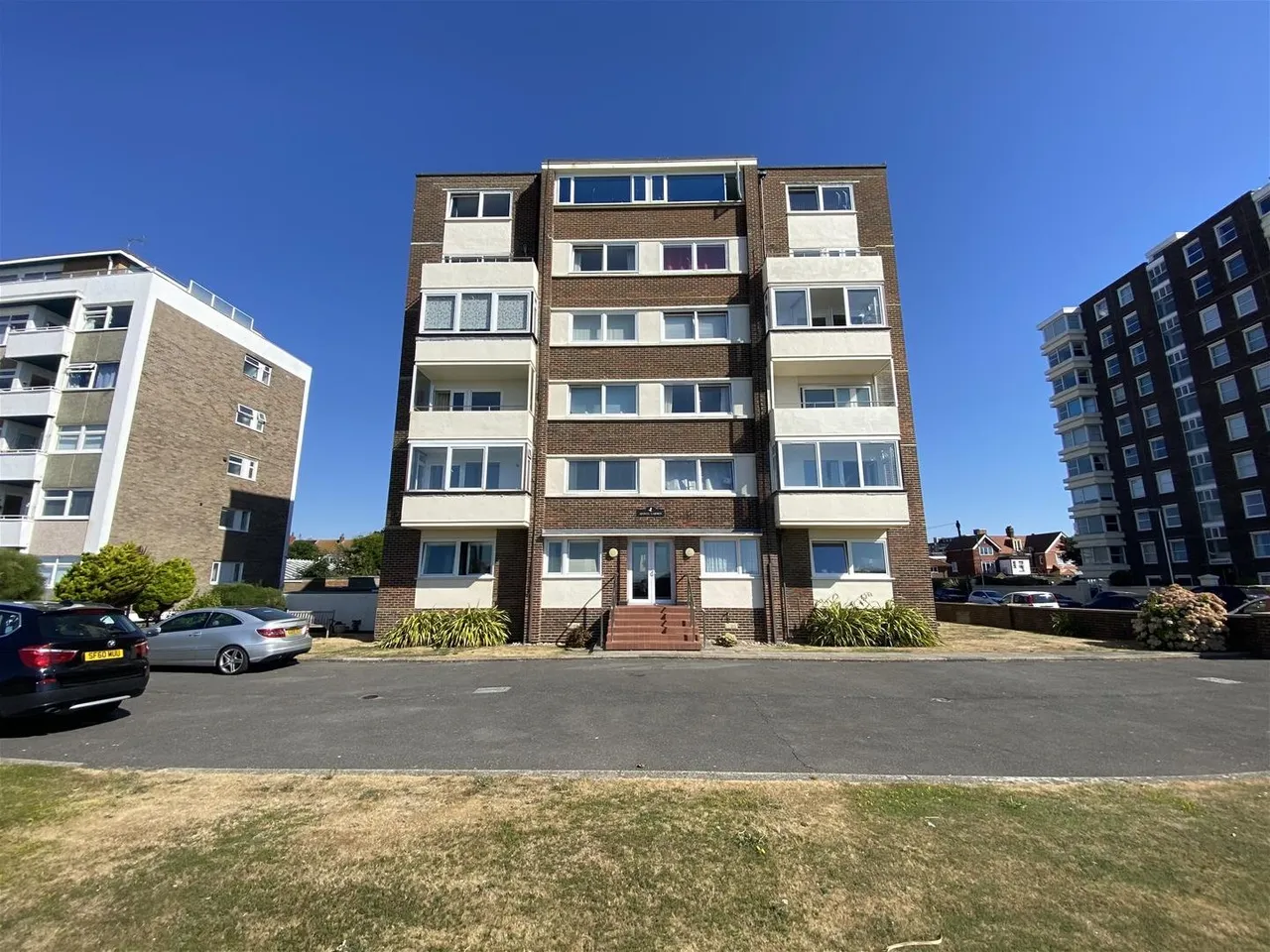 2 bed flat for sale — Seaview Road, Worthing