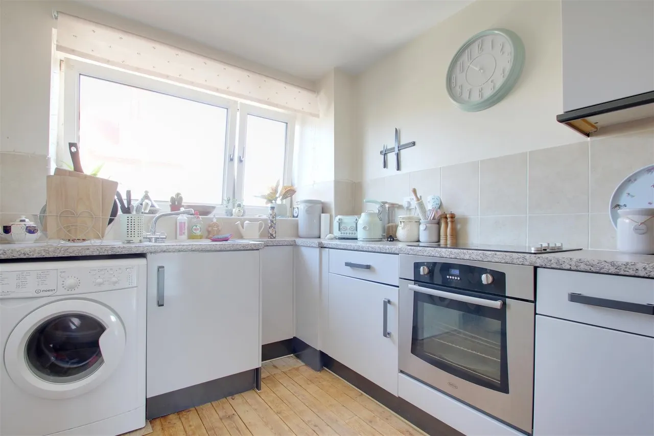 Seaview Road, Worthing, photo 5