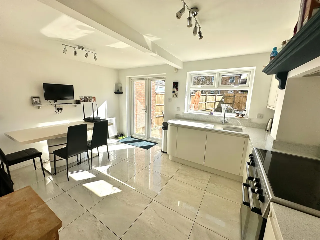 Tristram Close, Chandler's Ford, Eastleigh, photo 6
