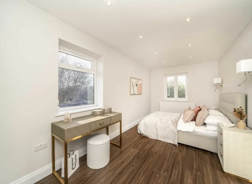 East Close, Ealing, W5, photo 9