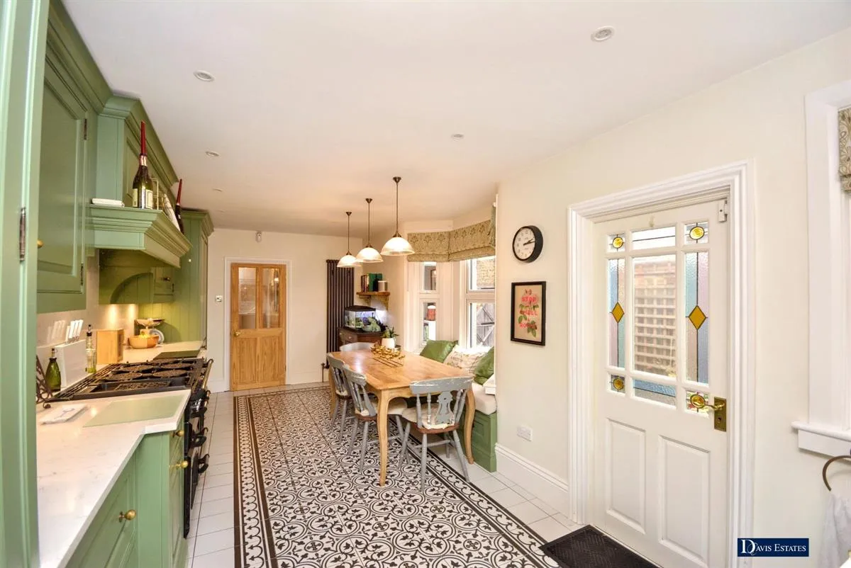 Heath Park Road, Heath Park, RM2, photo 9