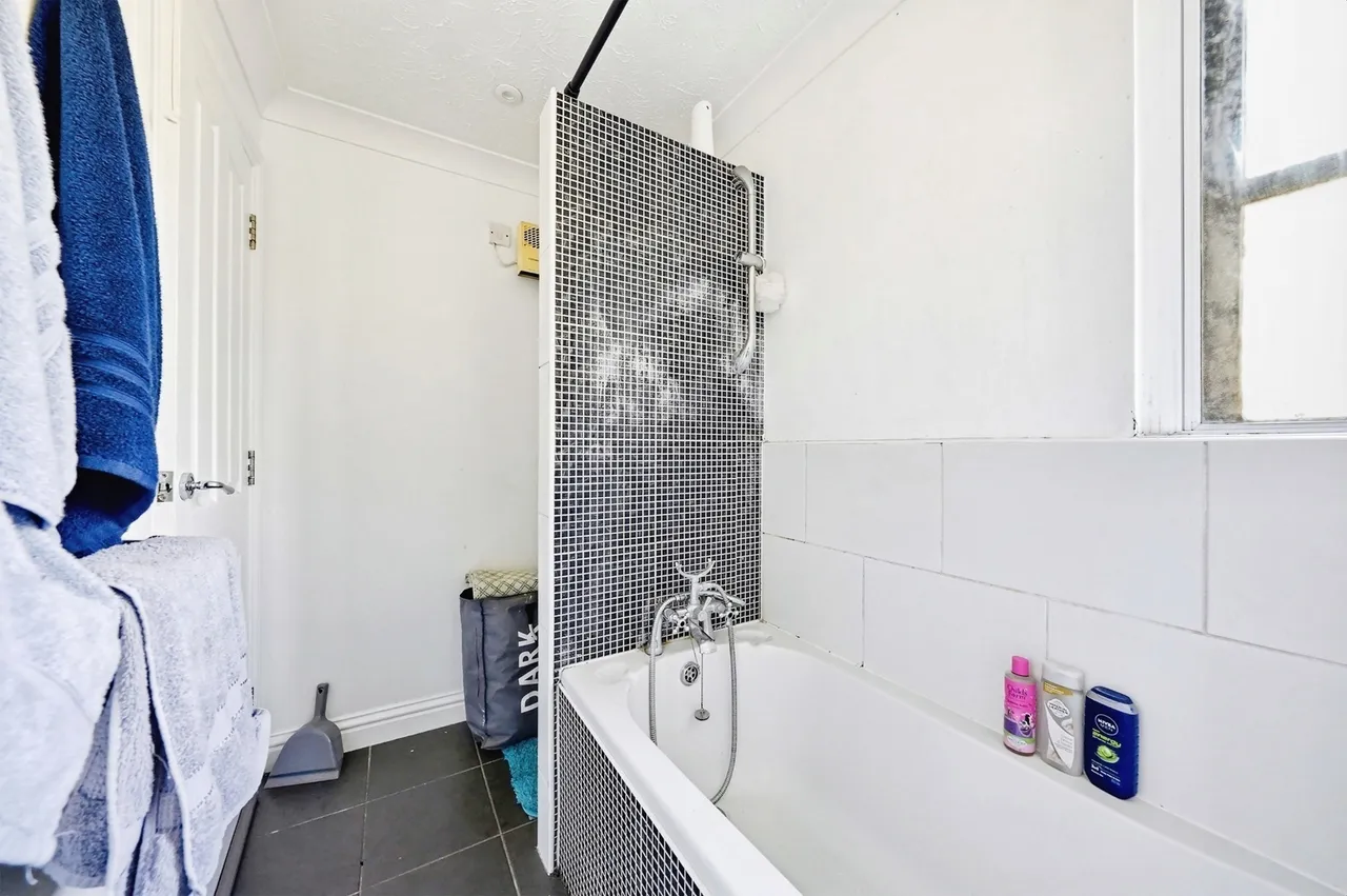 Osbourne Road, Dartford, DA2, photo 11