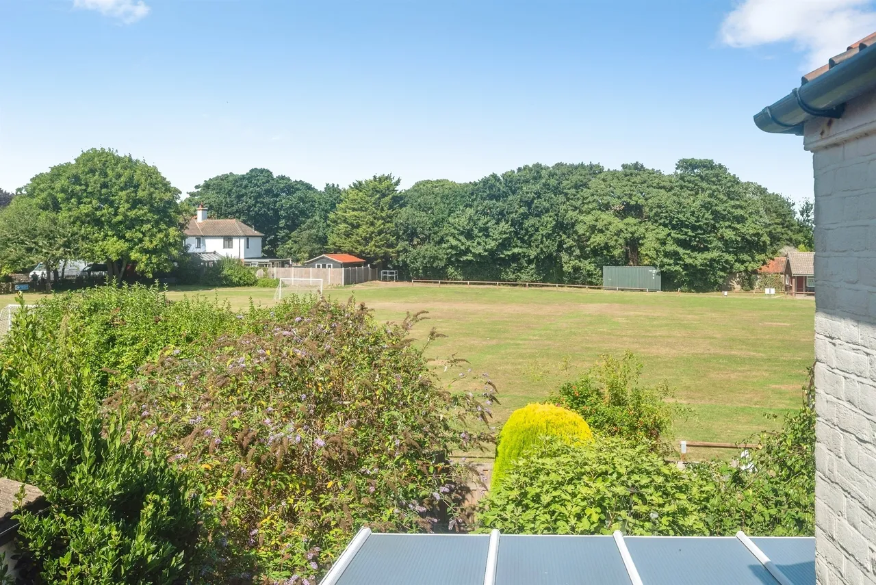 Victoria Road, Mundesley, Norwich, photo 2
