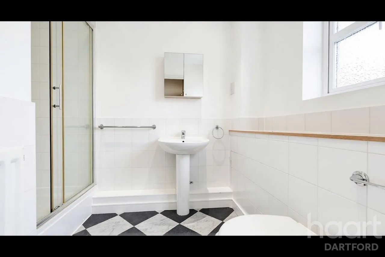 Sandpiper Close, DA9, photo 4
