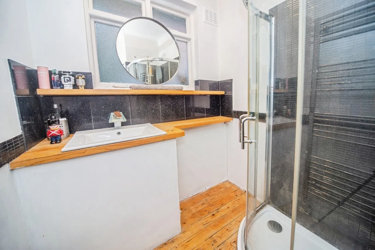 Burgess Road, Southampton, SO16, photo 18