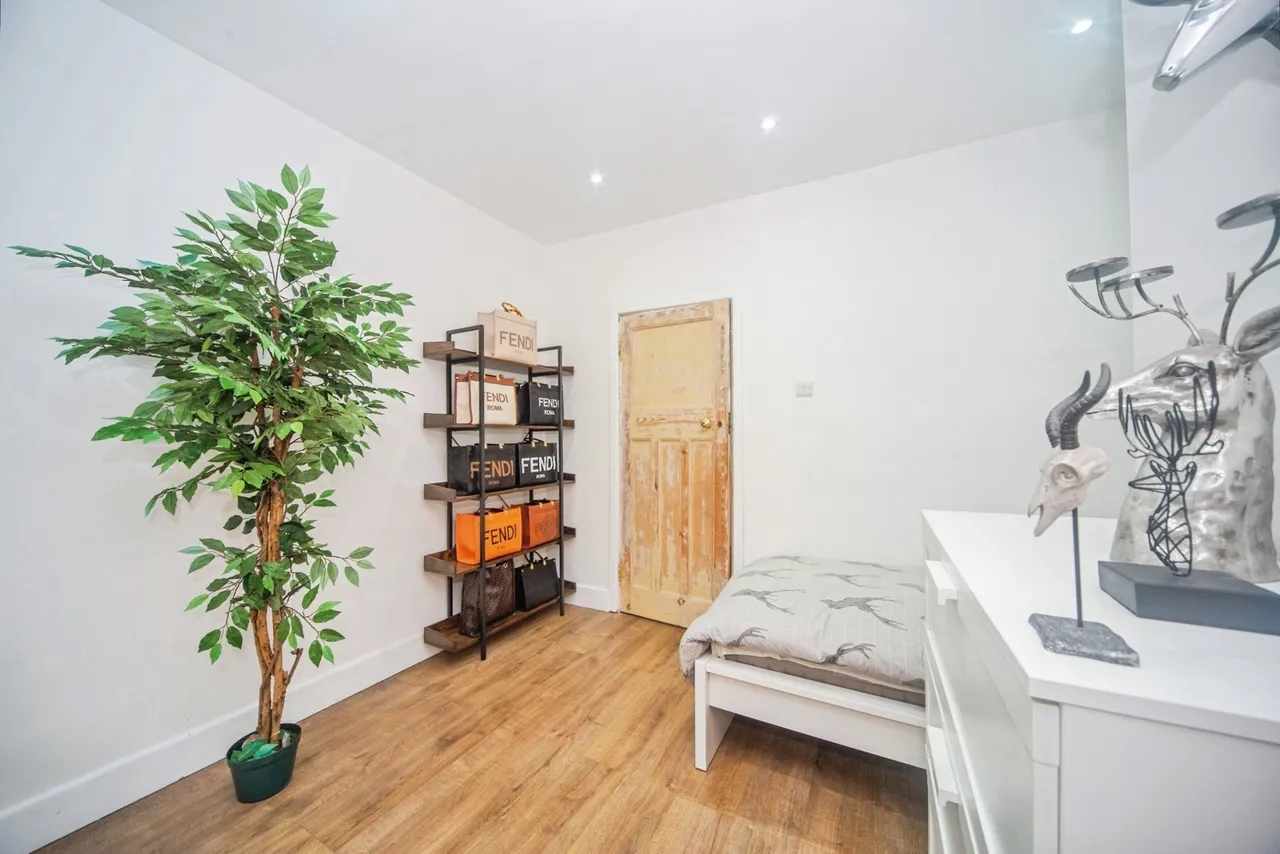 Burgess Road, Southampton, SO16, photo 16