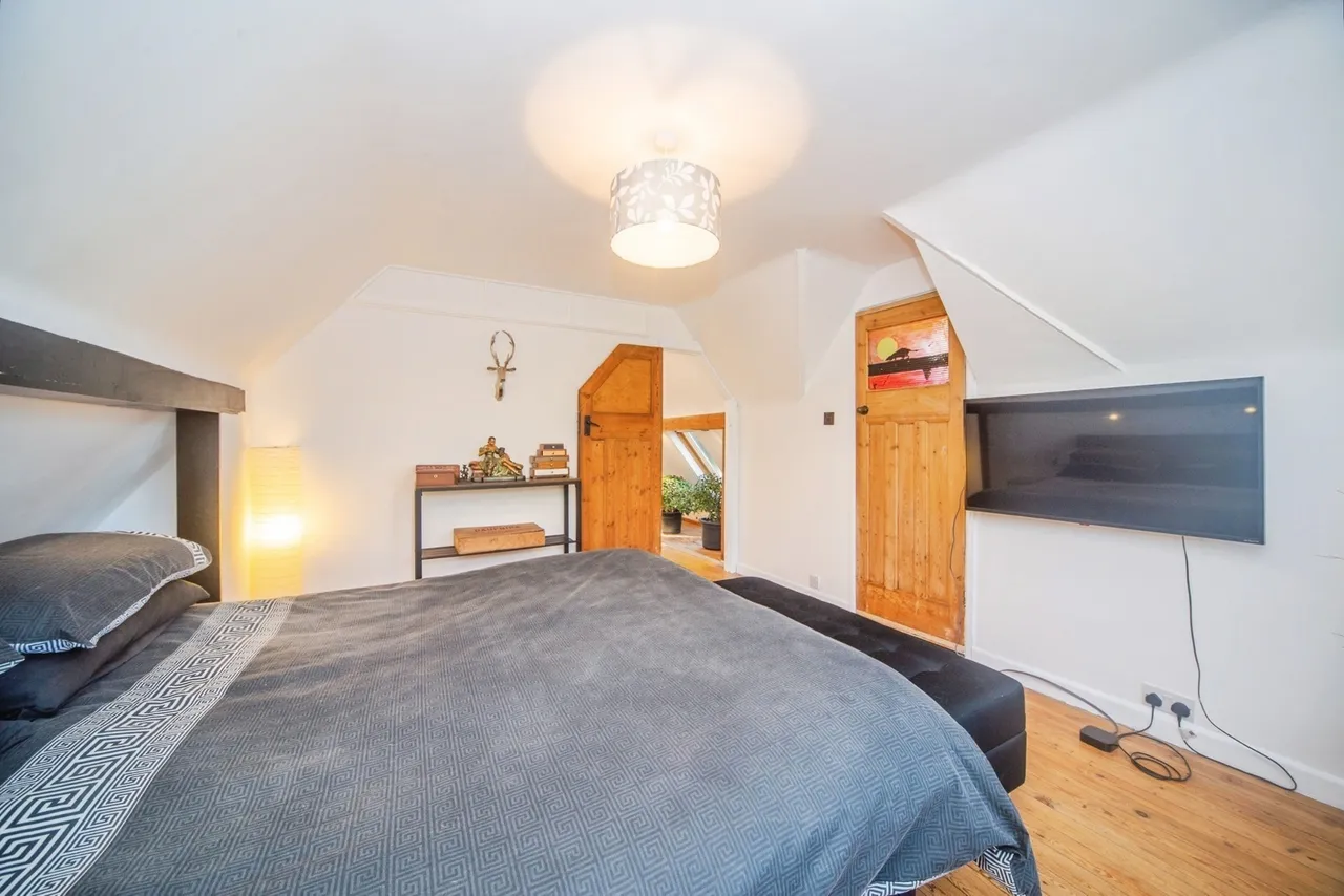 Burgess Road, Southampton, SO16, photo 12