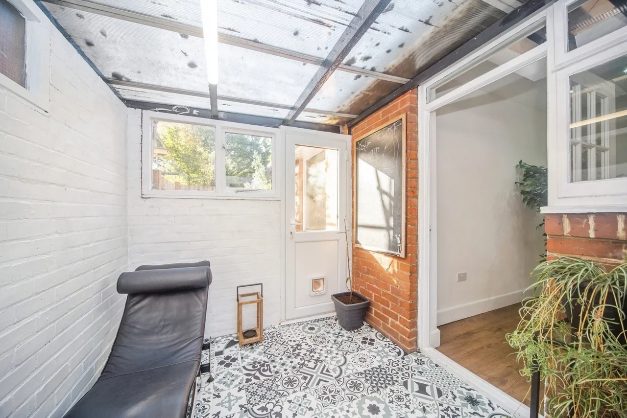Burgess Road, Southampton, SO16, photo 22