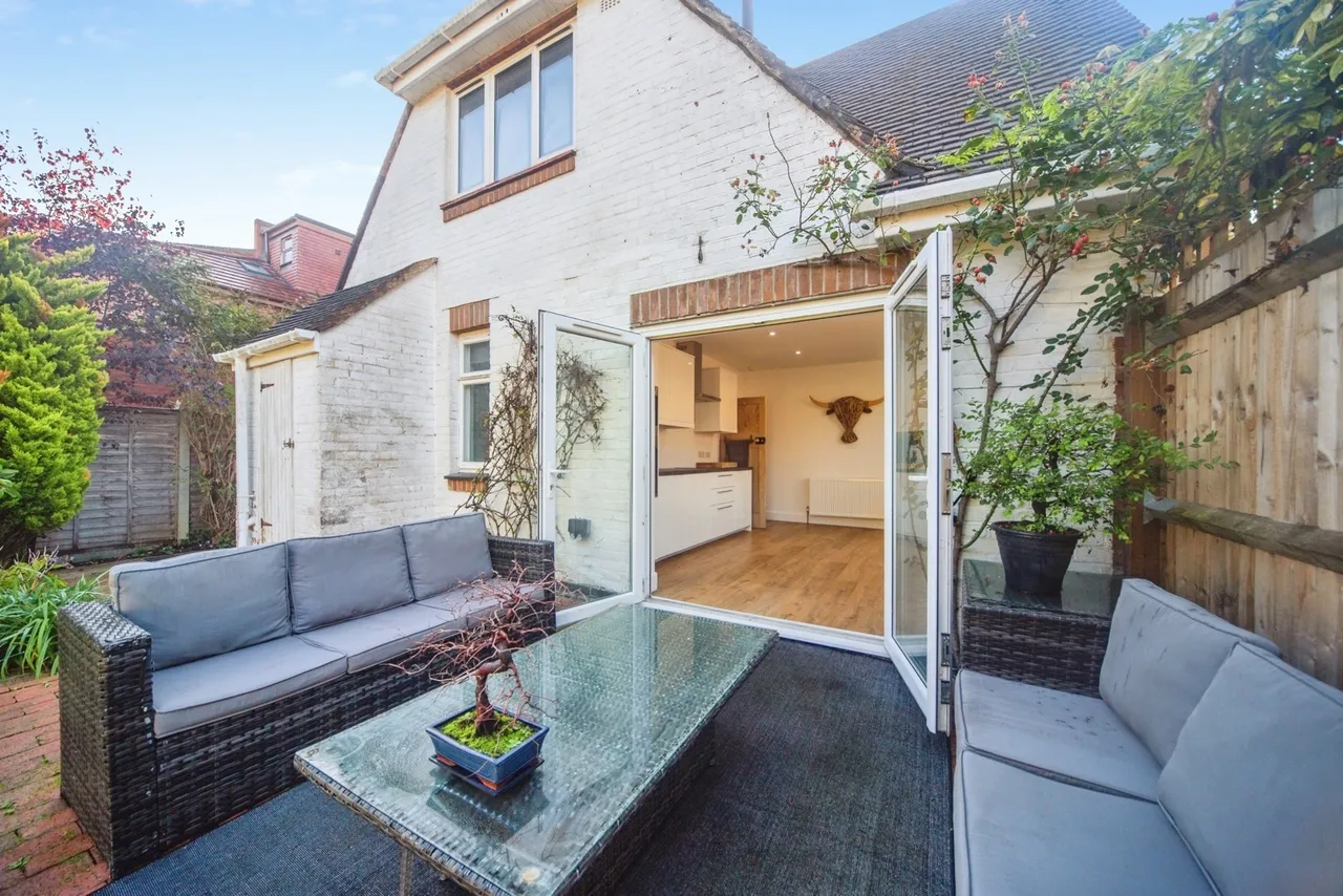 Burgess Road, Southampton, SO16, photo 8