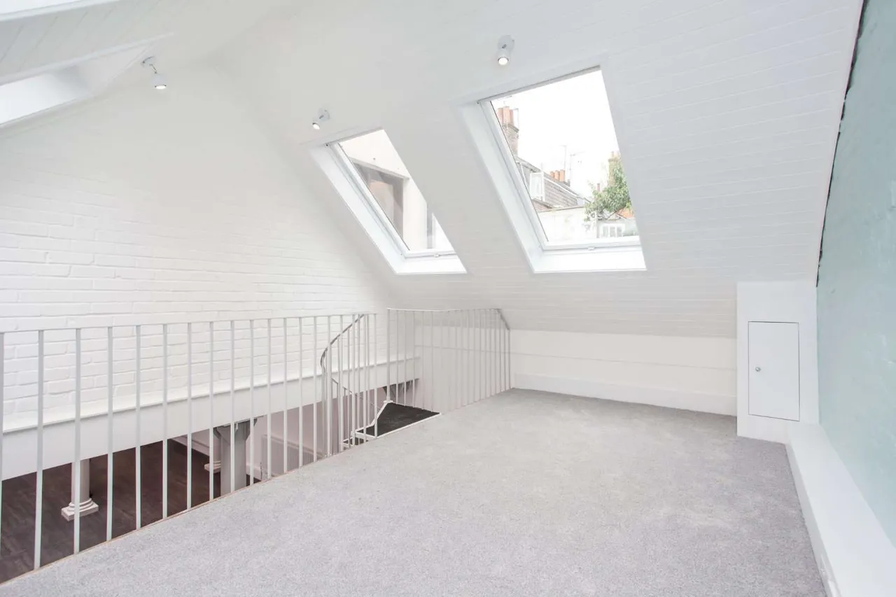 Perrins Lane, London, NW3, photo 5
