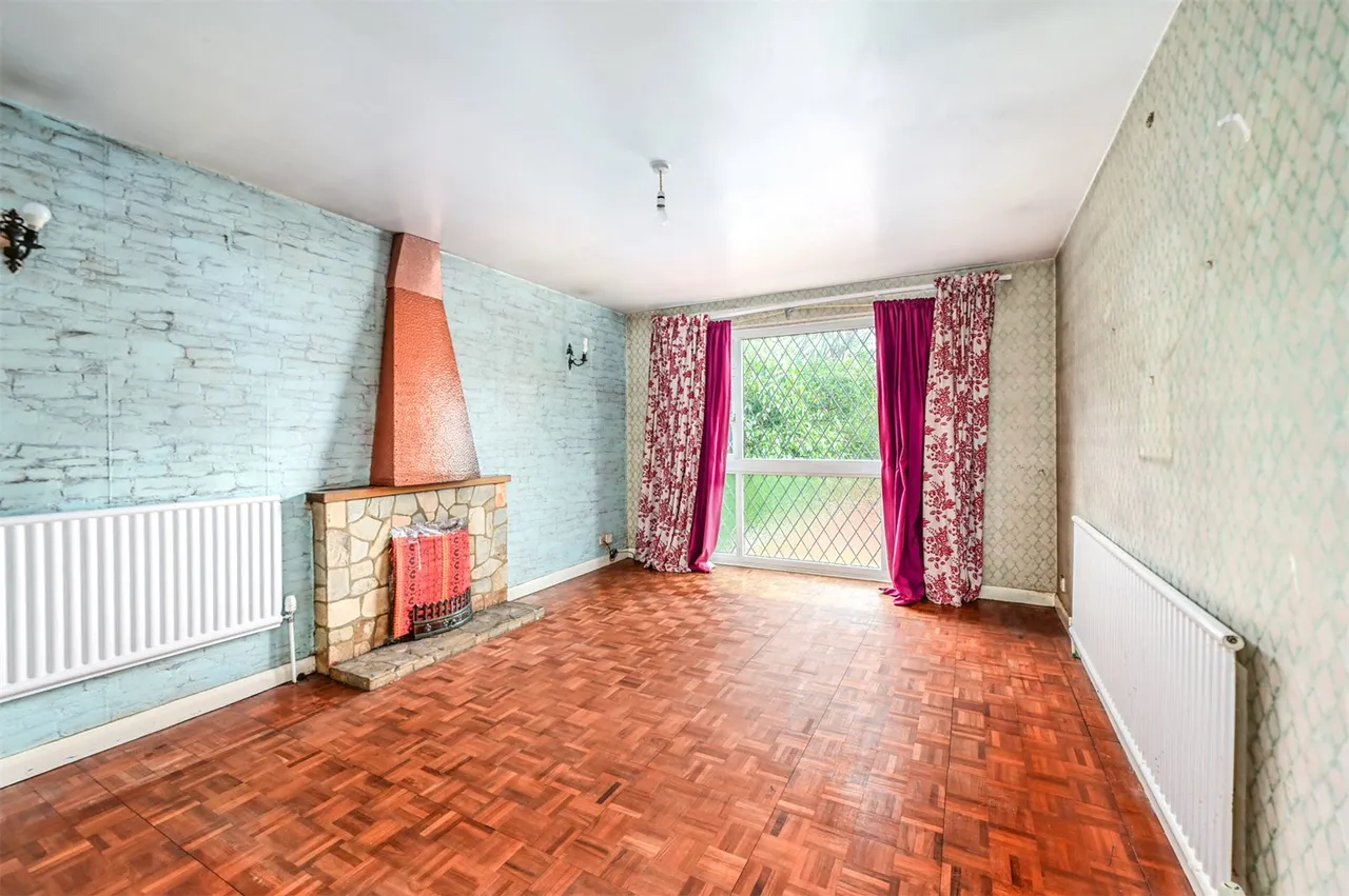 Aldershot Road, Church Crookham, Fleet, Hampshire, GU52 8JY, photo 3