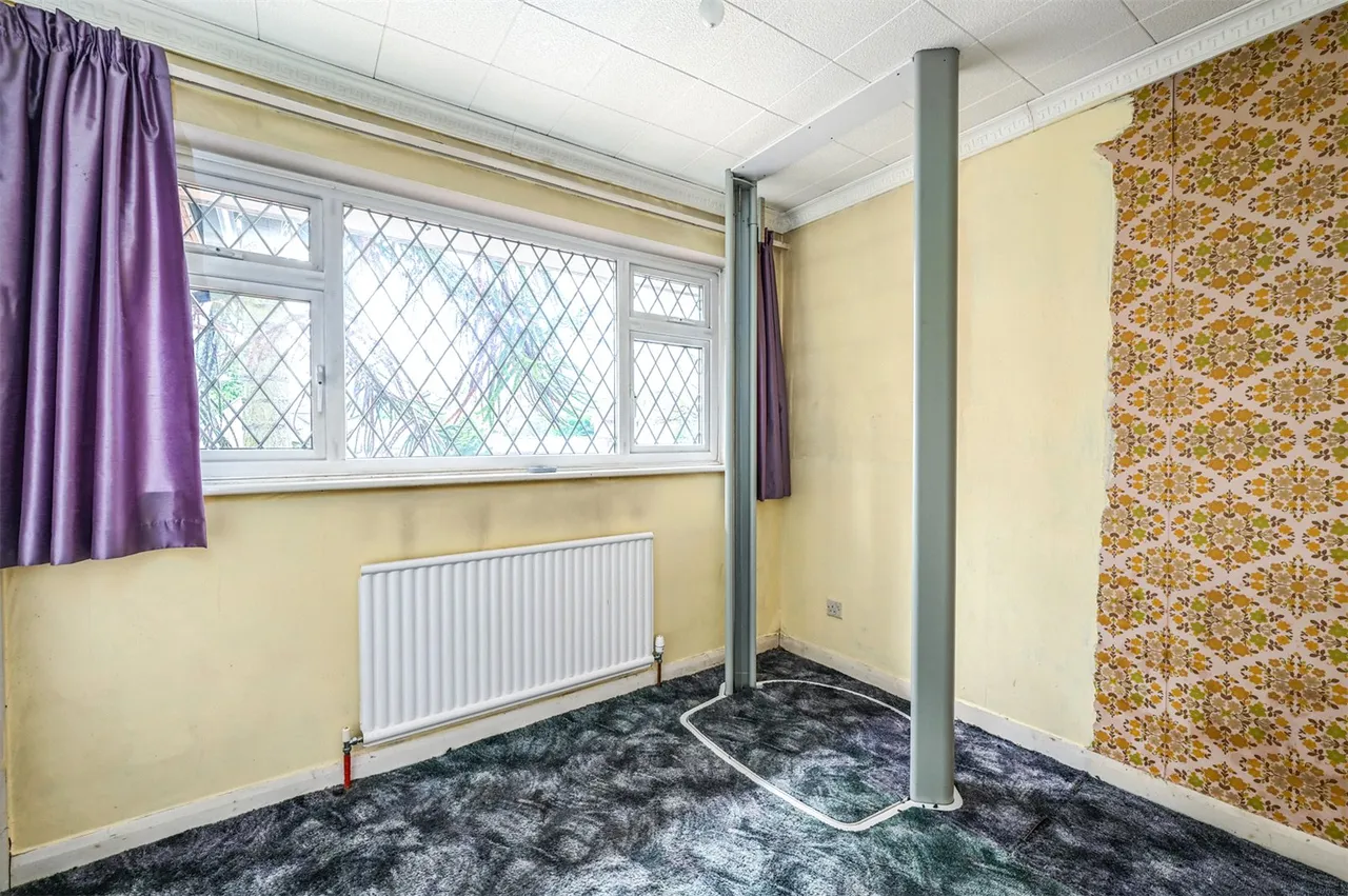Aldershot Road, Church Crookham, Fleet, Hampshire, GU52 8JY, photo 11