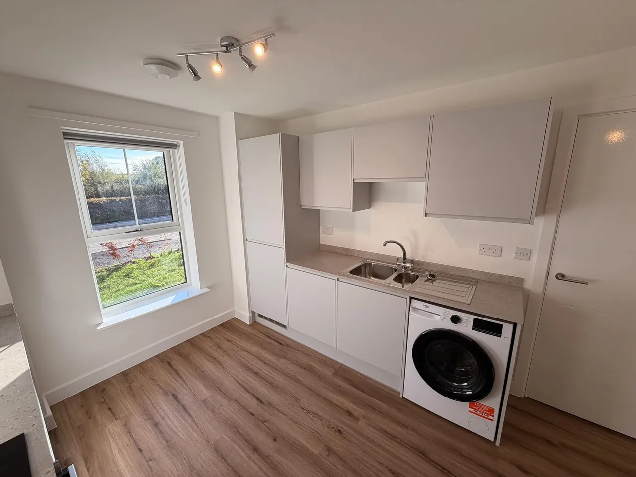 Charlotte Fox Lane, LS15, photo 14