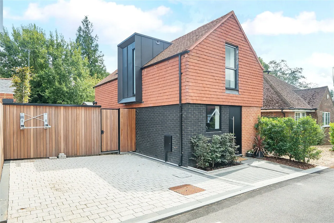 2 bed house for sale, Jubilee Lane, Grayshott, GU26