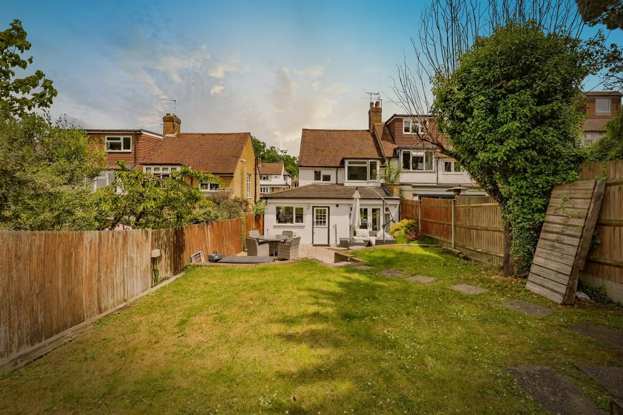 Ashfield Avenue, Bushey, WD23, photo 4