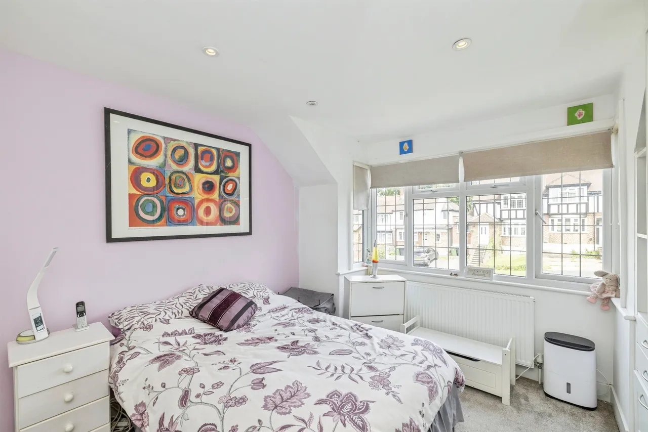 Ashfield Avenue, Bushey, WD23, photo 6