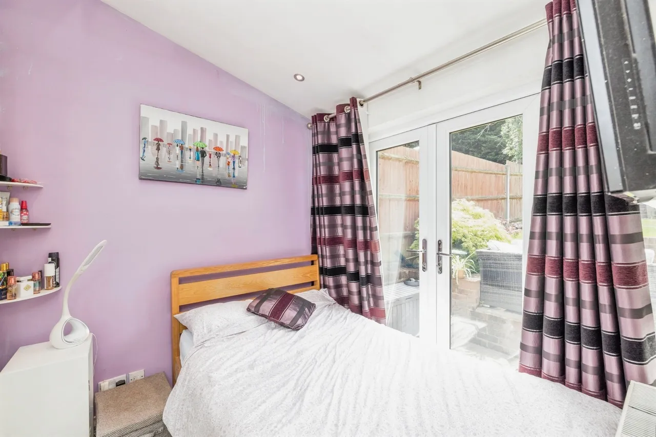 Ashfield Avenue, Bushey, WD23, photo 12
