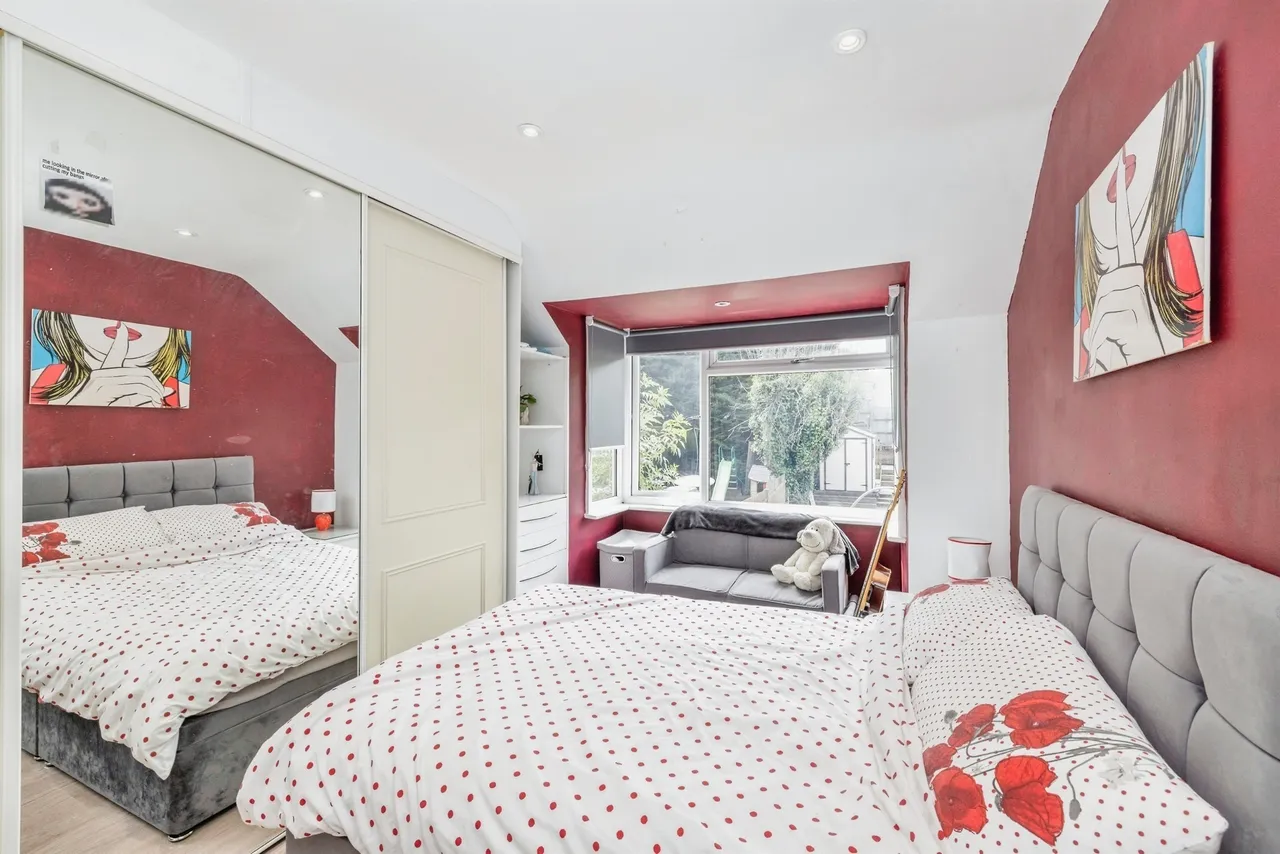 Ashfield Avenue, Bushey, WD23, photo 22