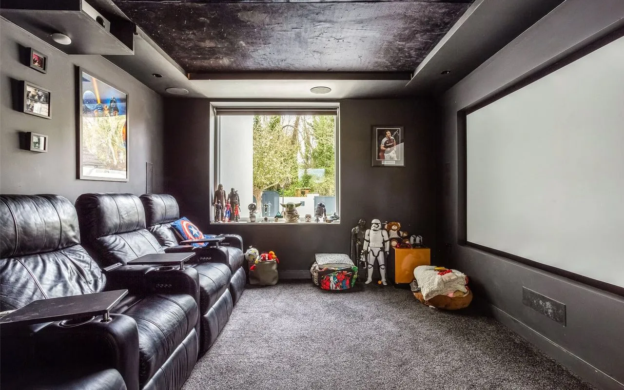 Hythe End Road, Wraysbury, TW19, photo 6