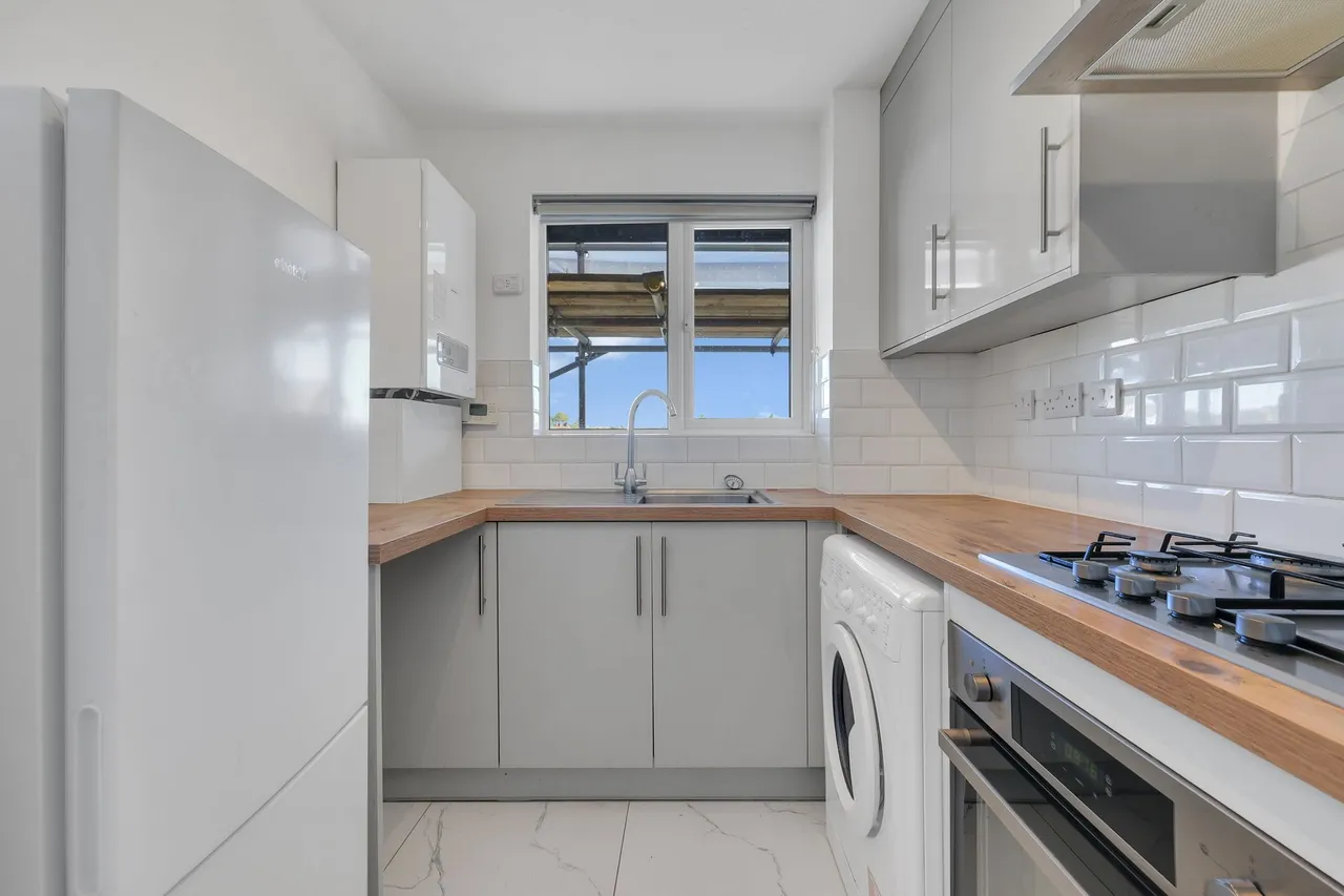 Cornmow Drive, London, NW10, photo 7