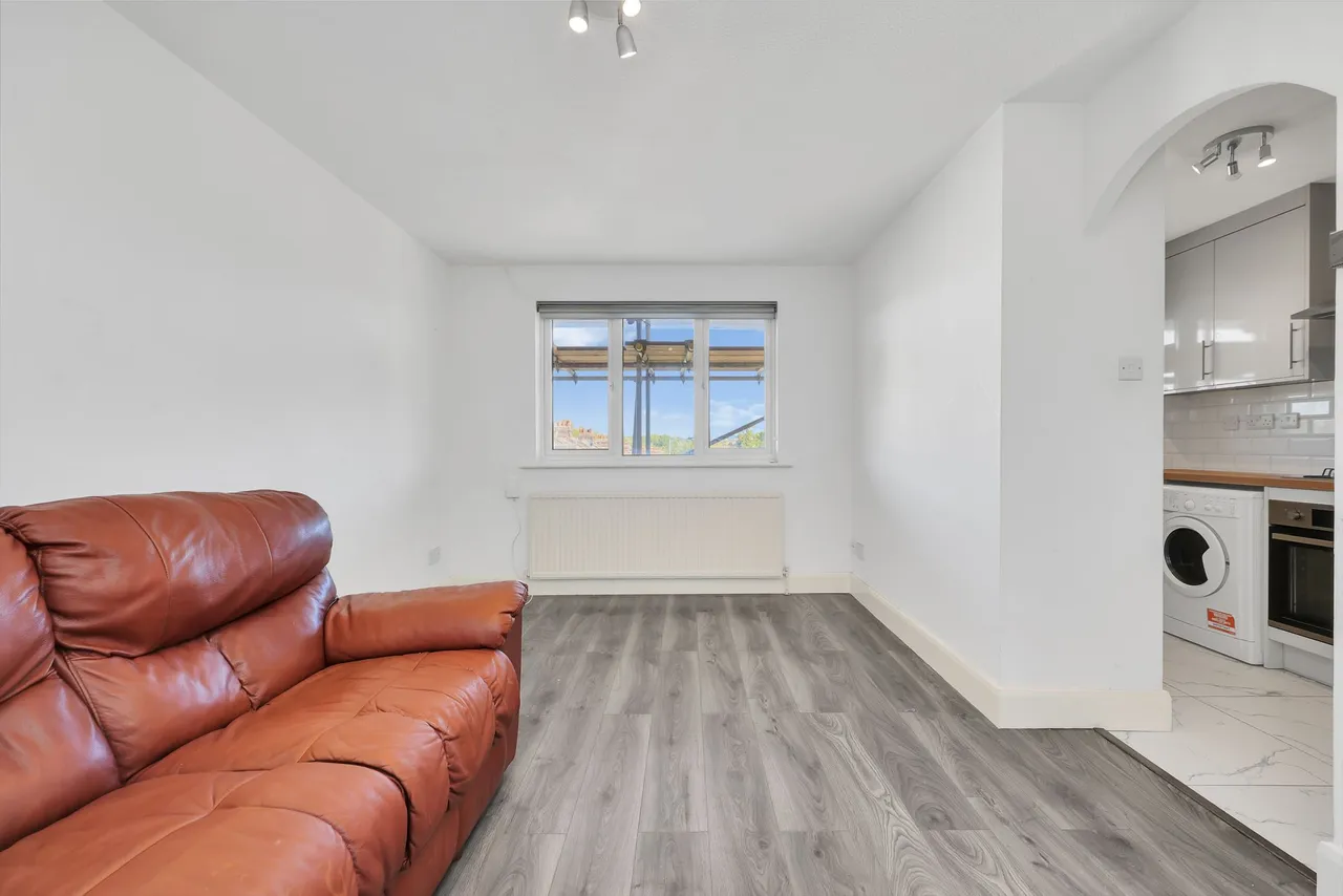 Cornmow Drive, London, NW10, photo 5