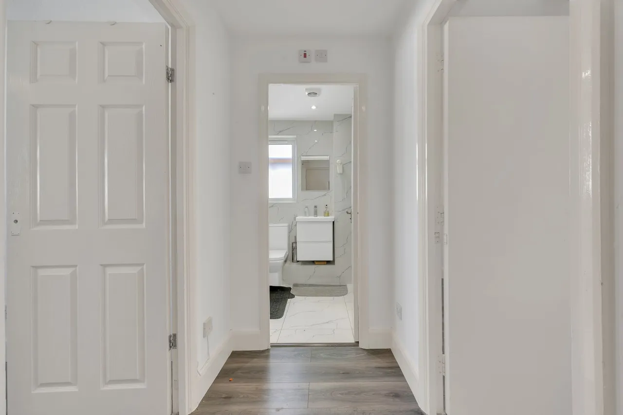 Cornmow Drive, London, NW10, photo 10