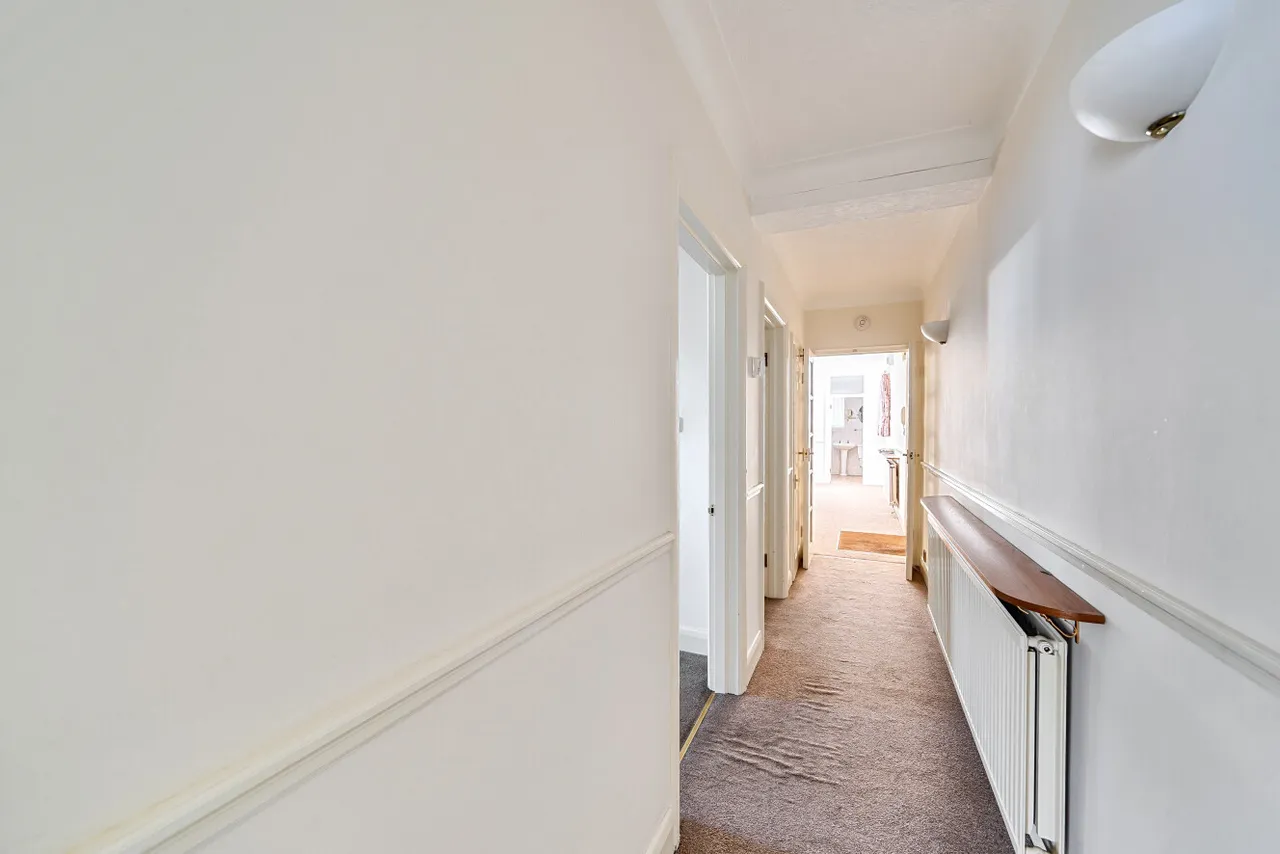 The Green, London, N14, photo 6
