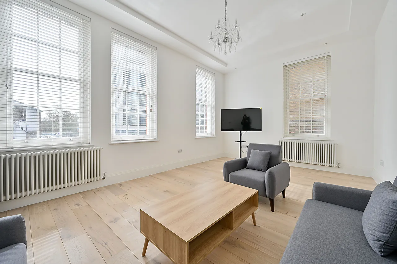 169 Uxbridge Road, London, photo 4