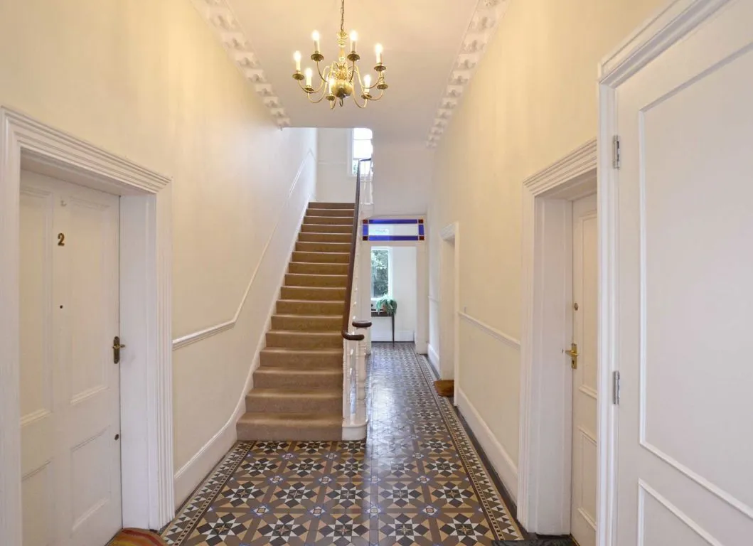 Wolsey Road, KT8, photo 5