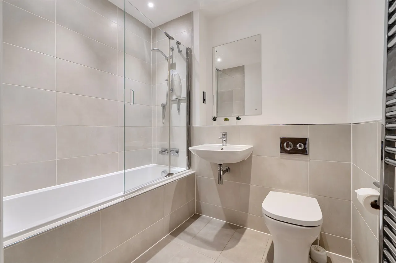 Kingfisher Drive, Maidenhead, photo 11