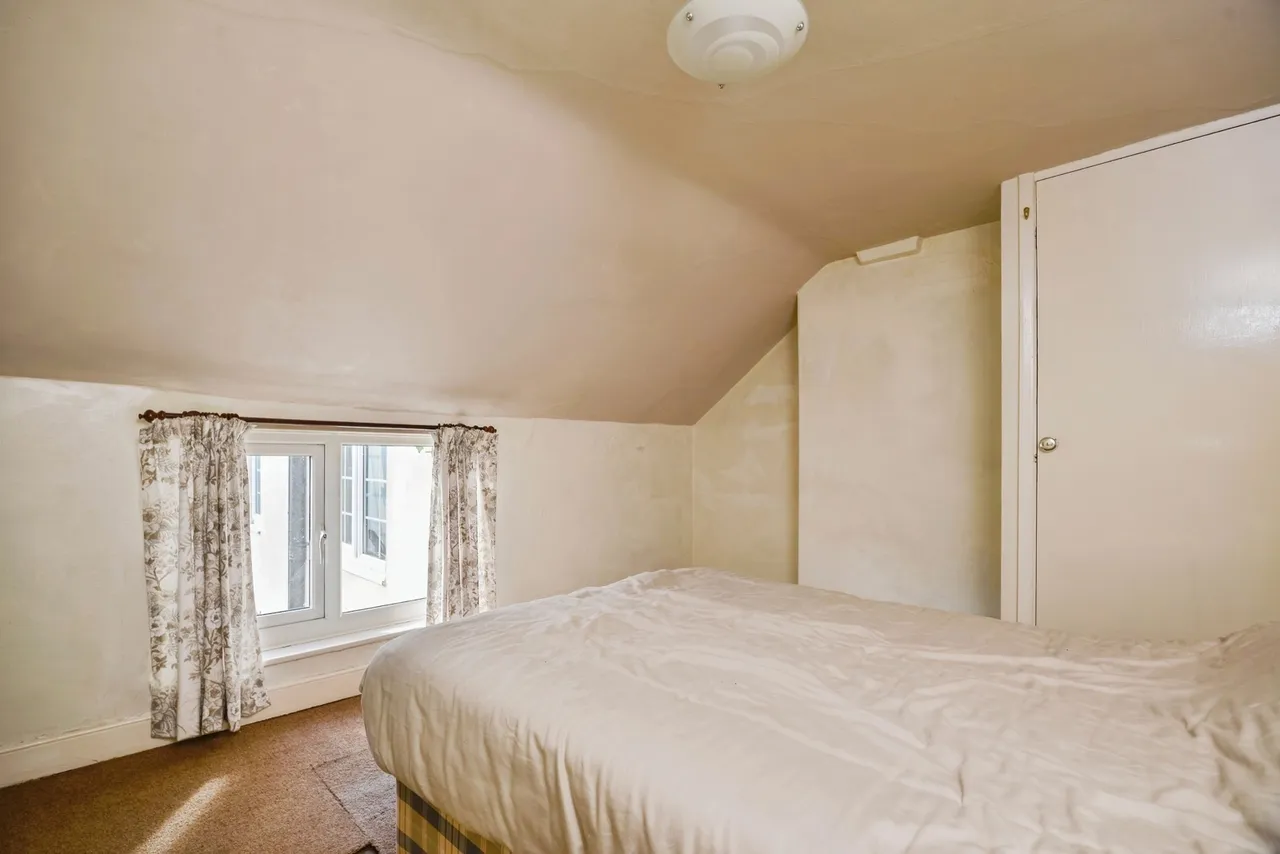 Cliff Street, Whitby, YO21, photo 16