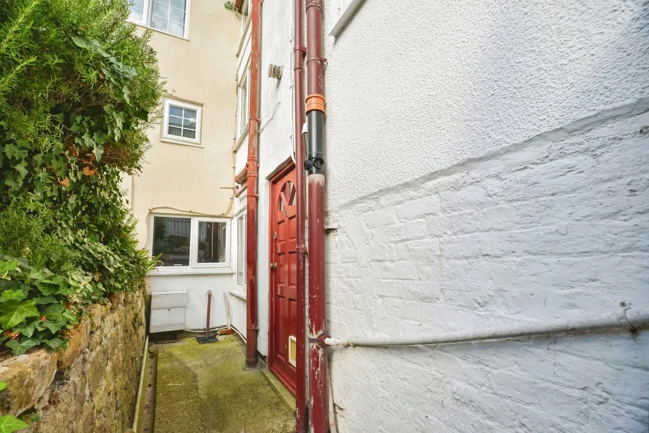 2 bed house for sale, Cliff Street, Whitby, YO21