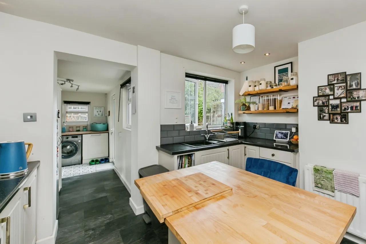 Brocklehurst Avenue, MACCLESFIELD, Cheshire, SK10, photo 7