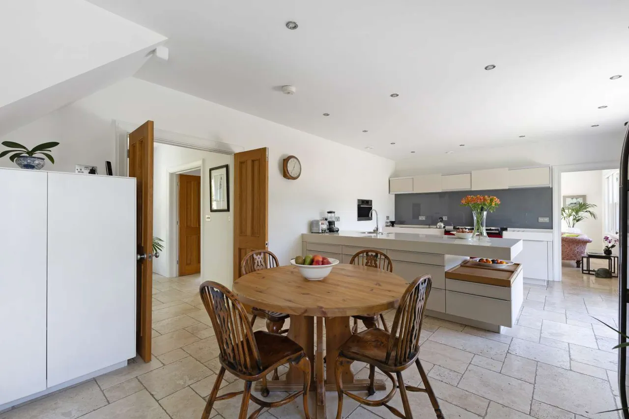 Winsley Hill, Limpley Stoke, Bath, Wiltshire, BA2 7JL, photo 9