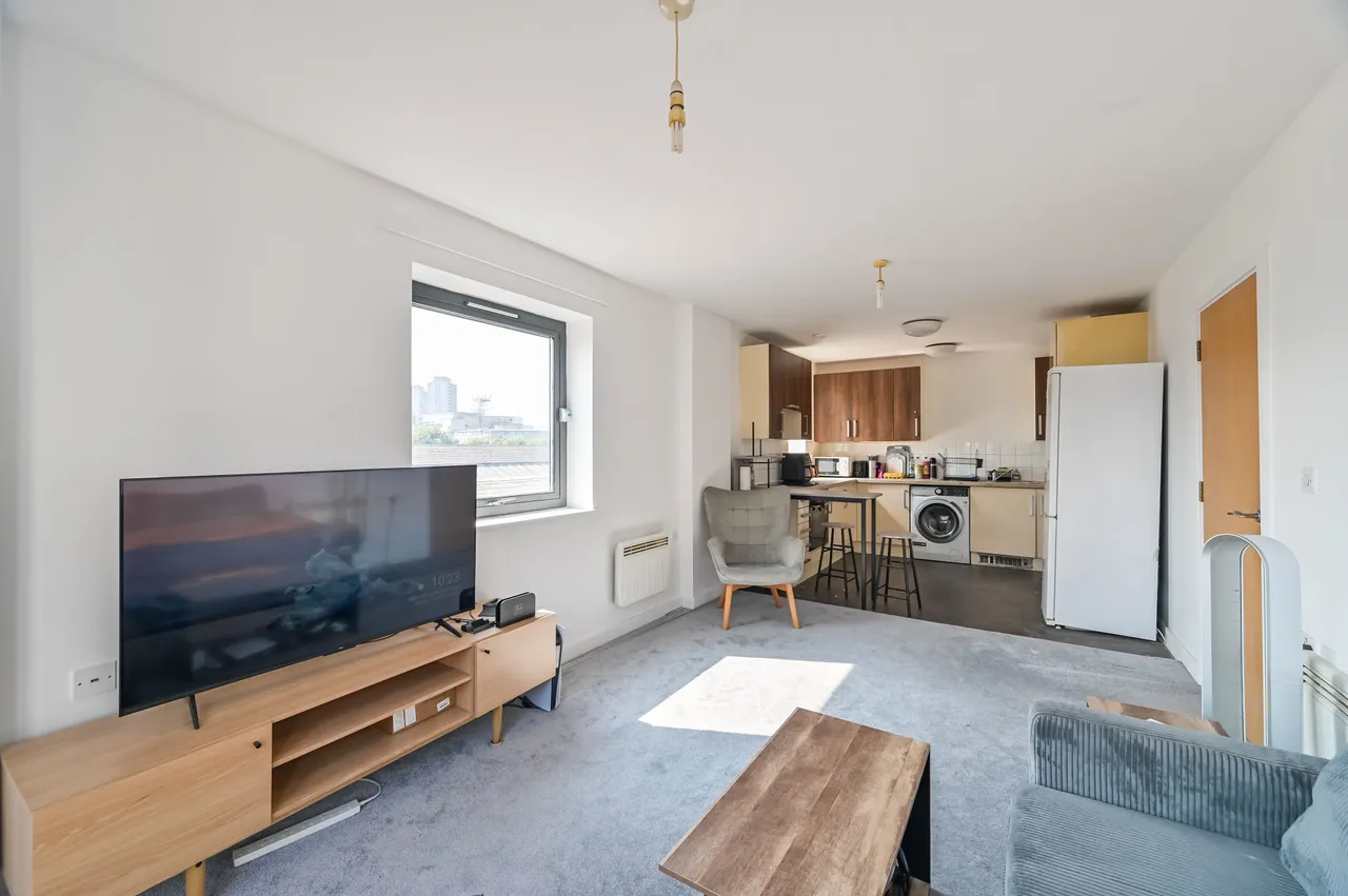 Flat 22 Catherine House (25% shared onwership), 5 Thomas Fyre Drive, London, photo 12