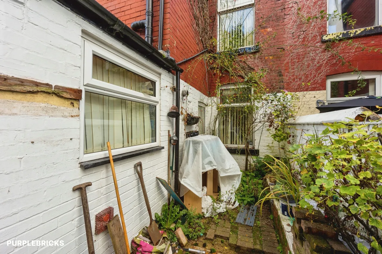 Victoria Road, Dukinfield, SK16, photo 20