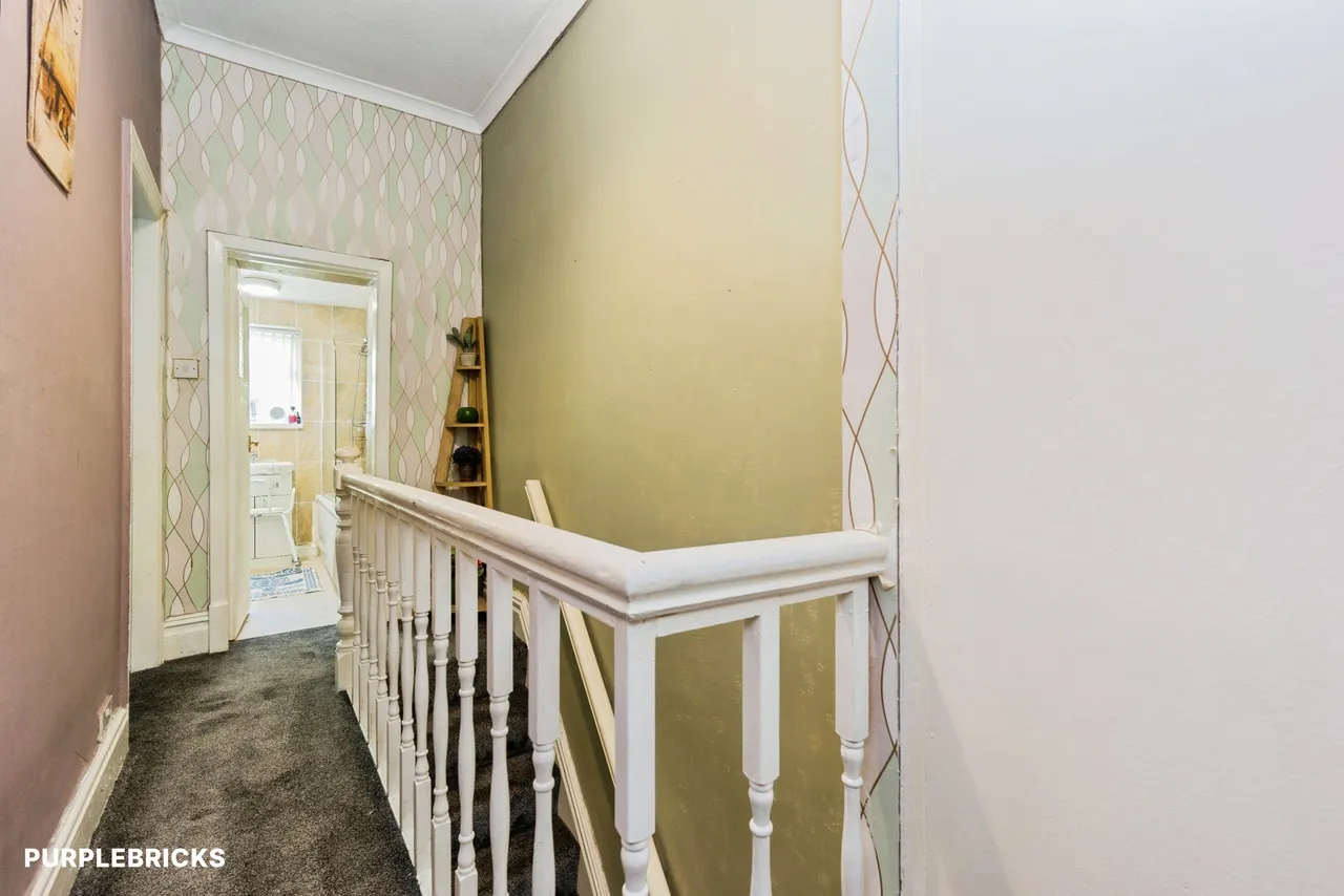Victoria Road, Dukinfield, SK16, photo 11