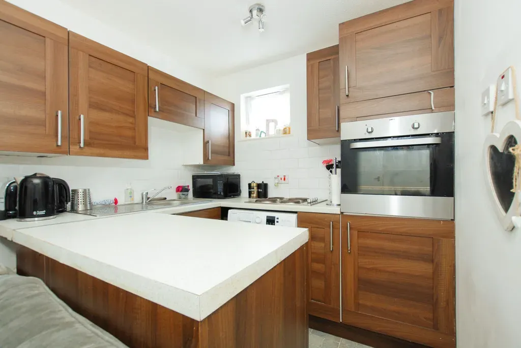 Hambledon Close, Uxbridge, photo 6