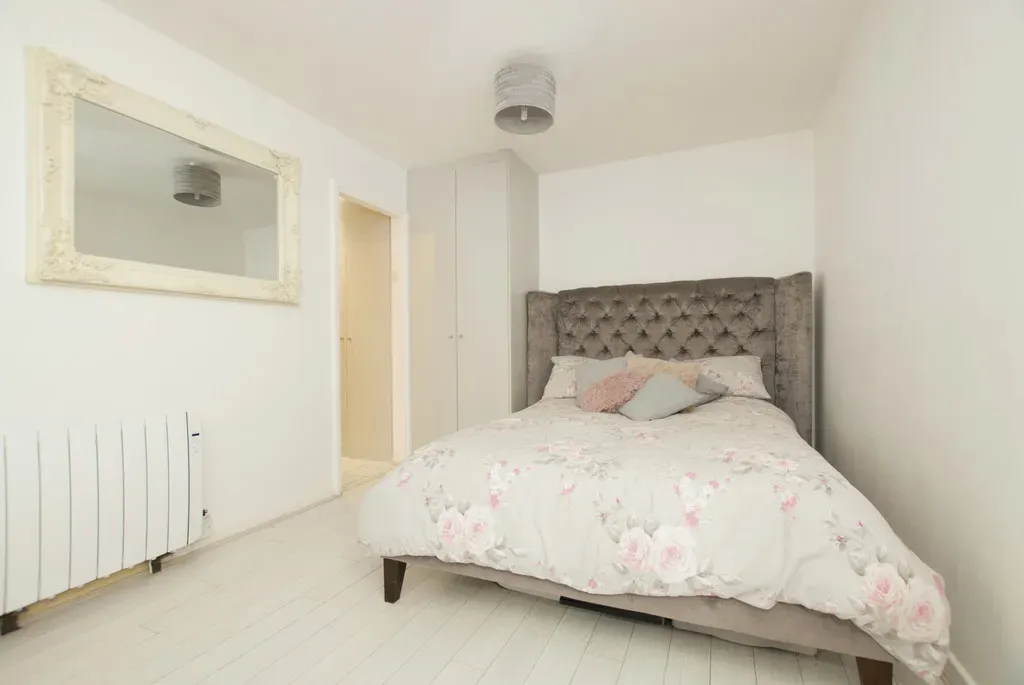 Hambledon Close, Uxbridge, photo 3