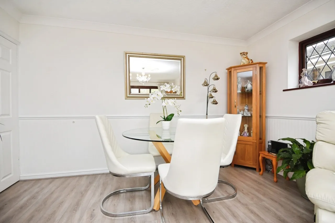 Riverview Gardens, Hullbridge, Hockley, Essex, SS5, photo 7