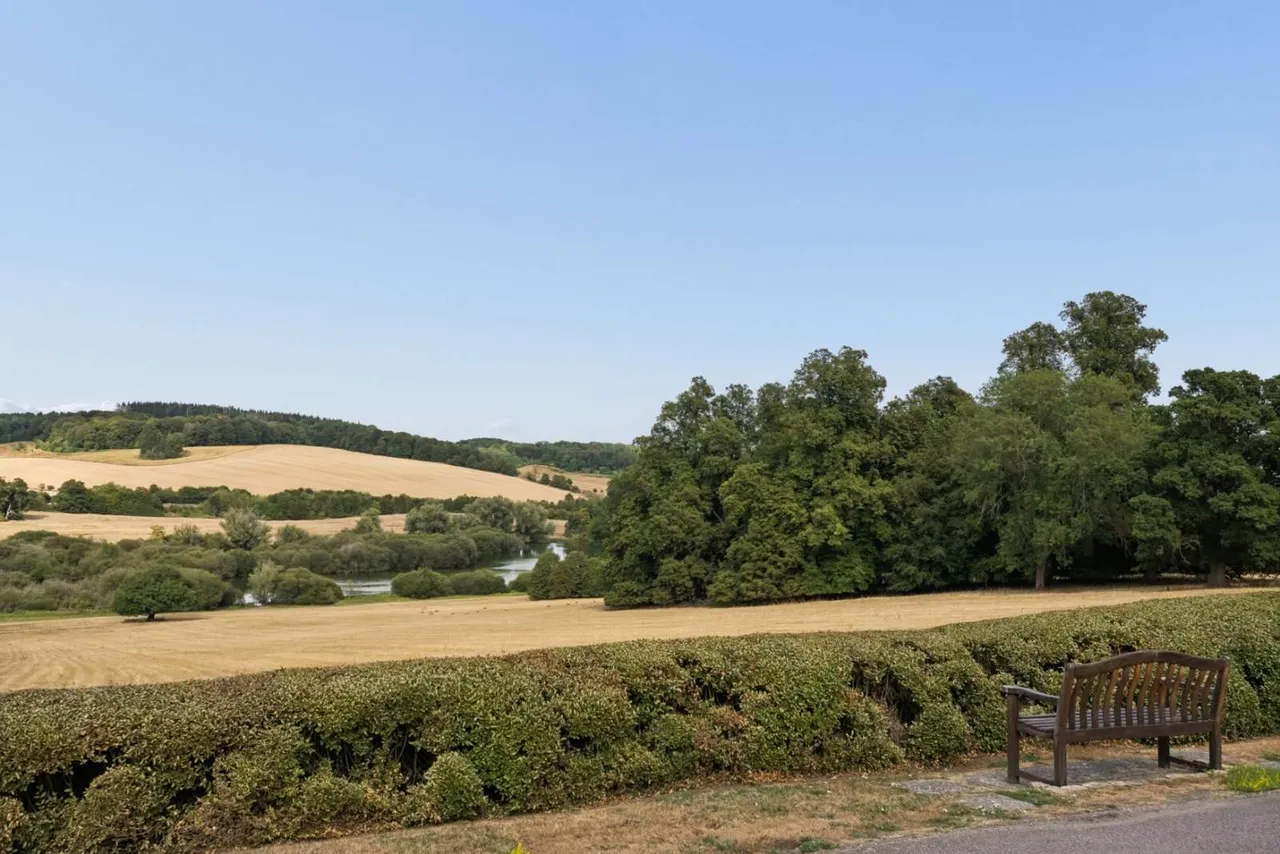 Shardeloes, Missenden Road, Amersham, Buckinghamshire, HP7 0RL, photo 12