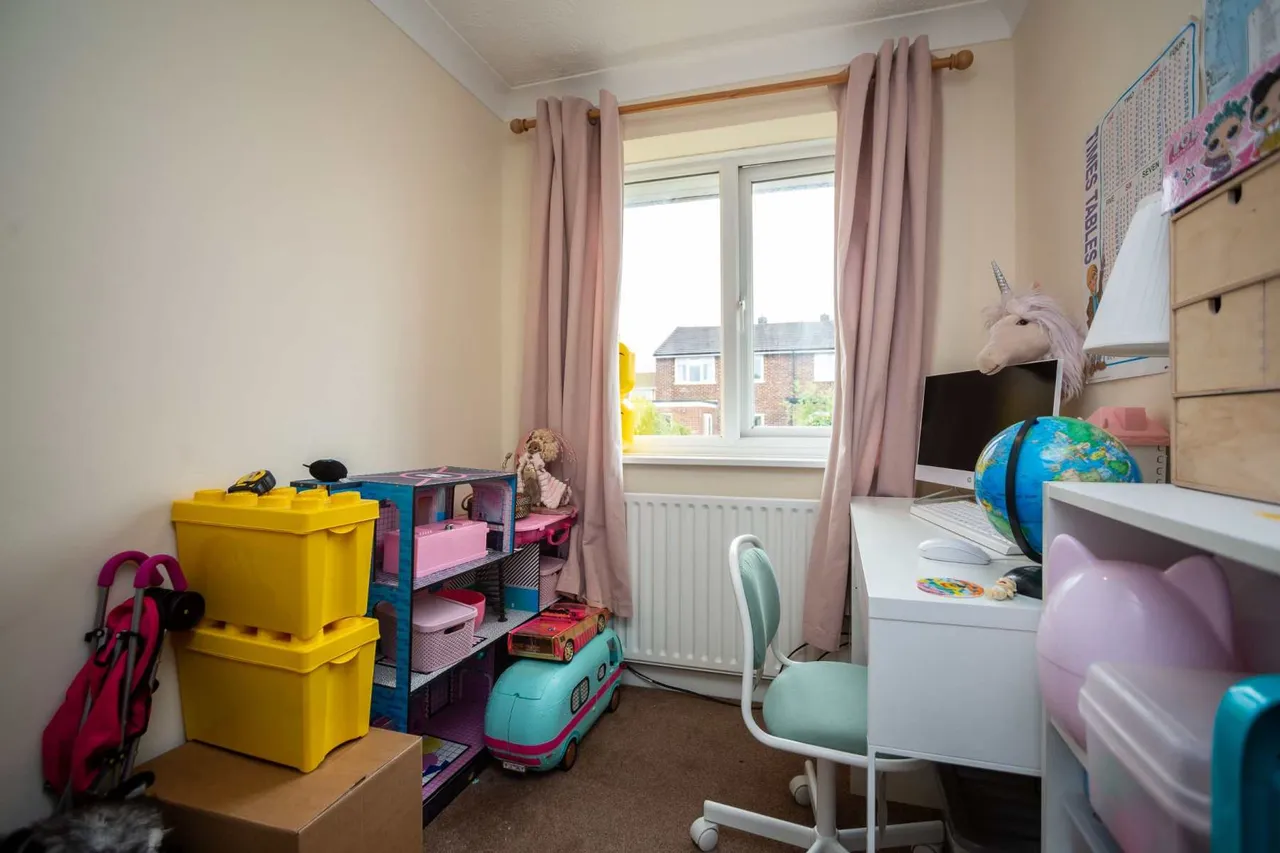 Quickthorn Crescent, Chatham, Kent, ME5 0TL, photo 7