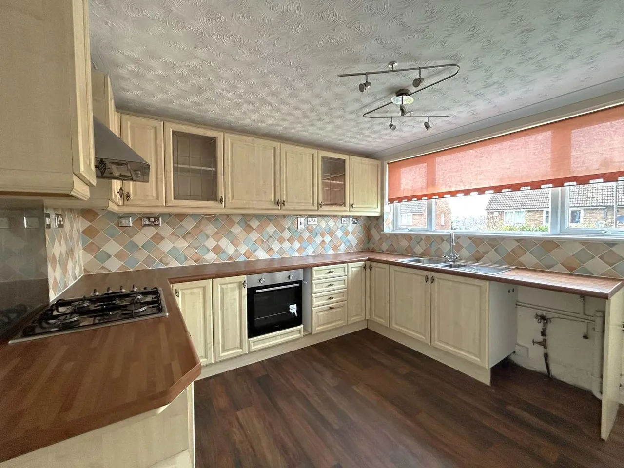 Quickthorn Crescent, Chatham, Kent, ME5 0TL, photo 4
