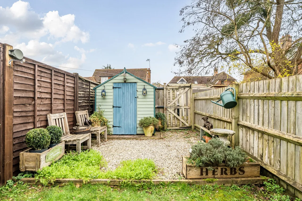 Malthouse Cottages The Street, North Warnborough, Hook, RG29 1BE, photo 12