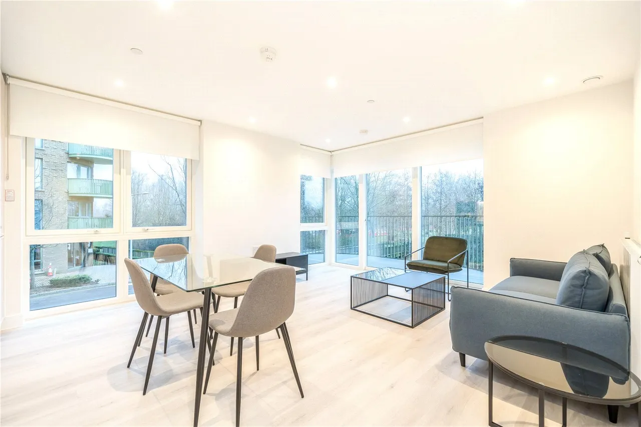 Astell Road, London, SE3 9EH, photo 3