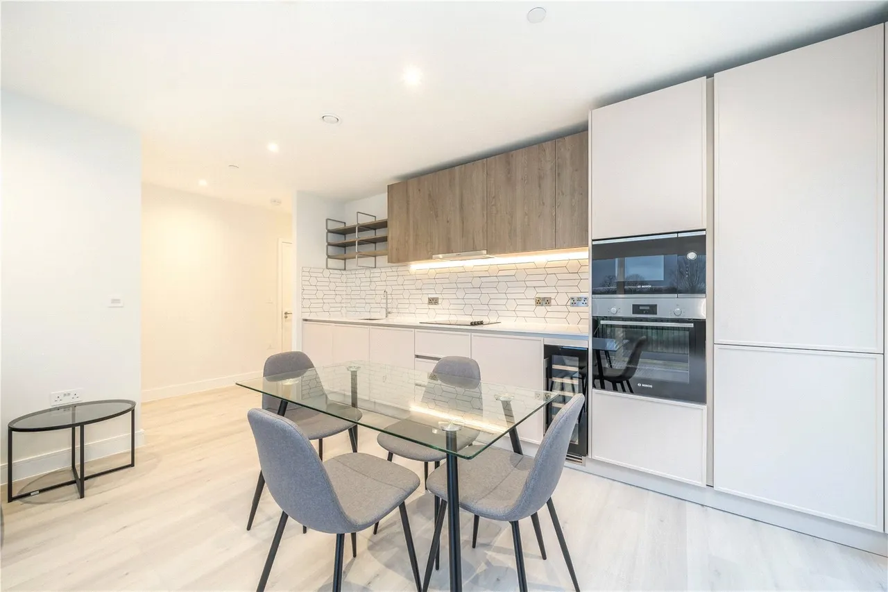 Astell Road, London, SE3 9EH, photo 4