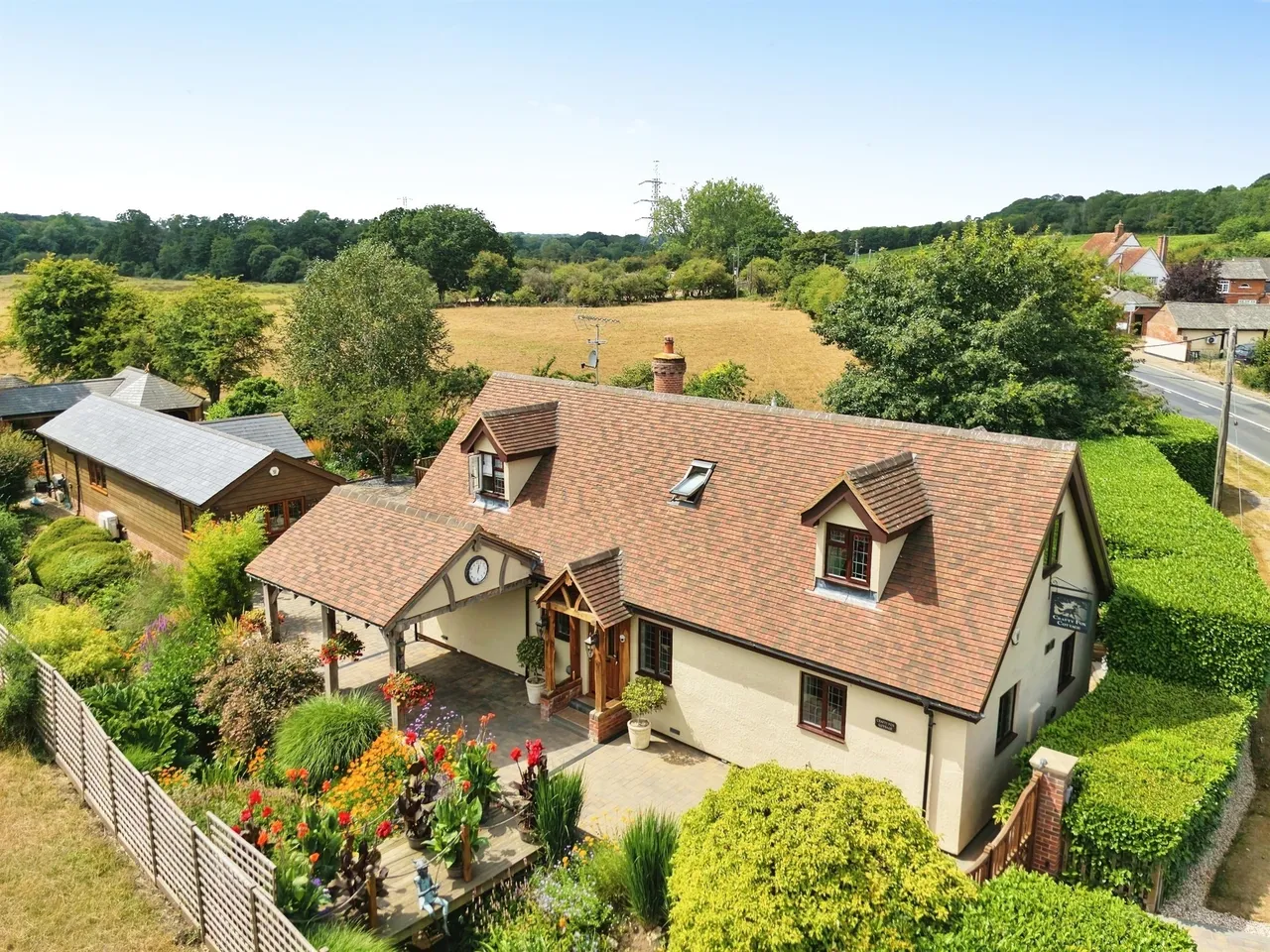 2 bed house for sale — Colchester Road, White Colne, Colchester
