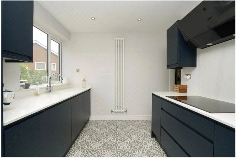 Priory Crescent, Gedling, Nottingham, Nottinghamshire, NG4, photo 2