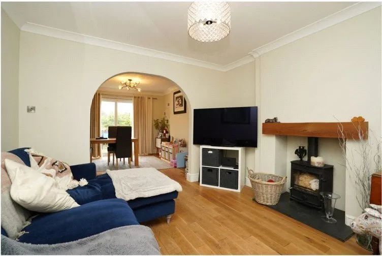 Priory Crescent, Gedling, Nottingham, Nottinghamshire, NG4, photo 6